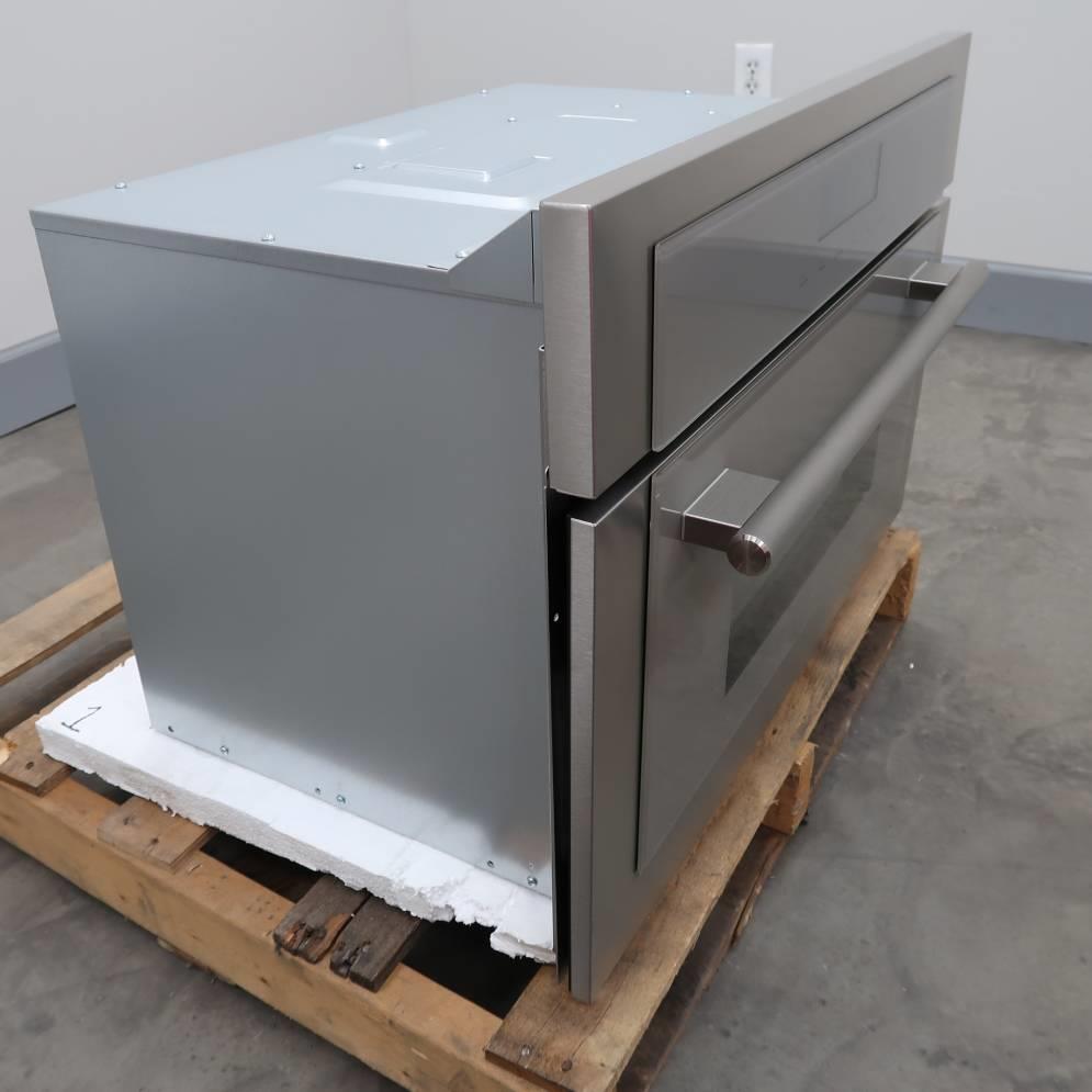 Thermador Masterpiece Series 30" SS 950w 1.6 Cu.Ft. Built In Microwave MB30WS