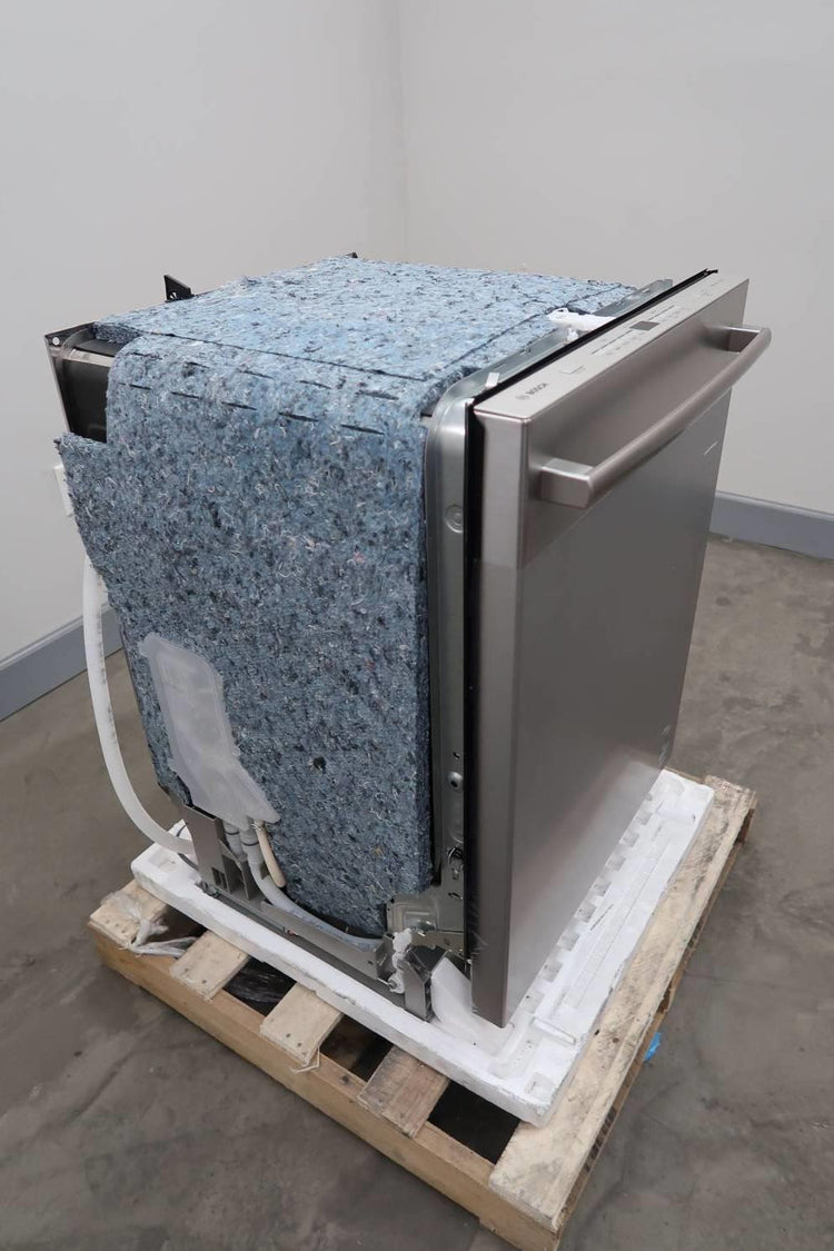 Bosch 300 Series SHXM63W55N 24" Fully Integrated 3rd Rack S. Steel Dishwasher