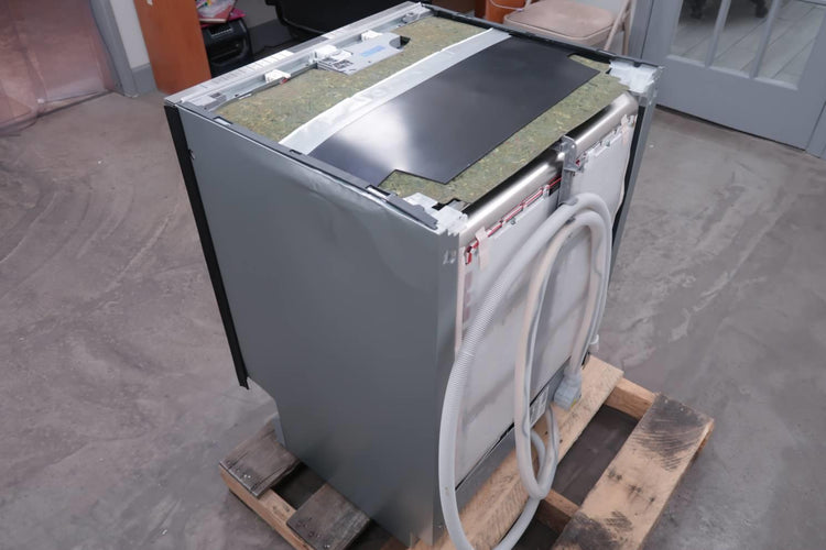 Gaggenau 400 Series 24" PR ADA Sensor Clean Smart 42dB Dishwasher DF480700F