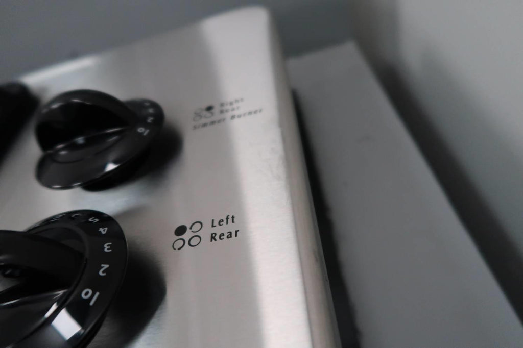 Frigidaire 30'' Stainless 4 Sealed Burner UltraSoft Design Gas Cooktop FGC30S4DC