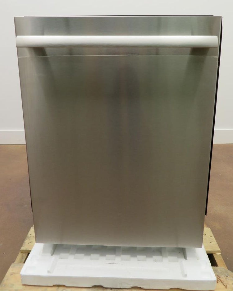 NIB Thermador Emerald Series DWHD440MFM 24" 48 dBA Integrated Dishwasher