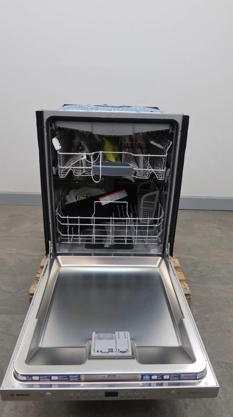 Bosch Ascenta 24" SS 15 Place Setting Integrated 48dBA Dishwasher SHXM4AY55N