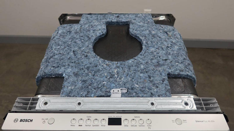 Bosch Ascenta 24" SS 15 Place Setting Integrated 48dBA Dishwasher SHXM4AY55N