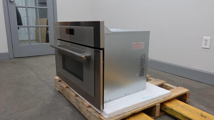 Thermador Masterpiece Series 30" SS 950w 1.6 Cu.Ft. Built In Microwave MB30WS