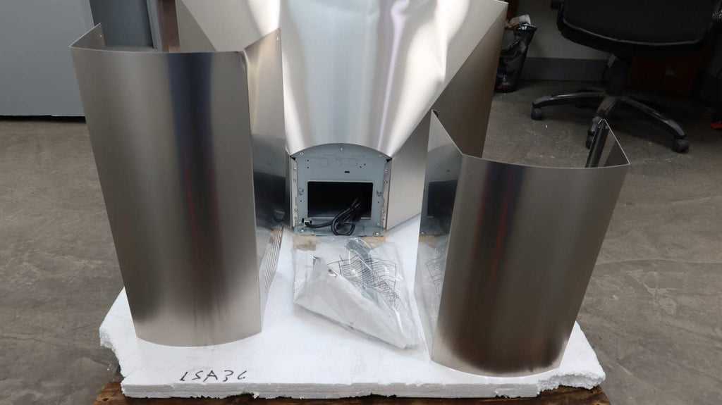 Elica Aspire Foglia Series 30" 600 CFM Wall Mount Chimney Hood EFG630SM