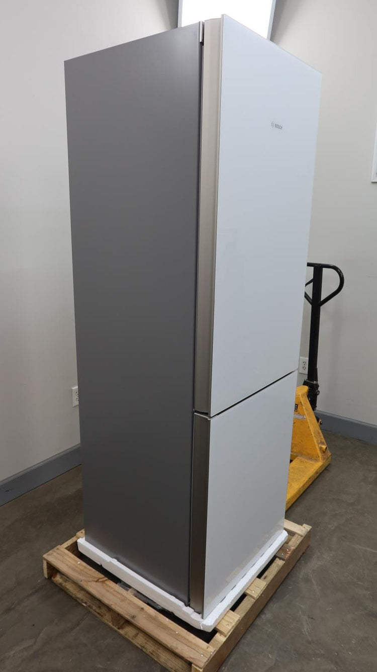 Bosch 800 Series 24" 10 Cu. Ft Freestanding Bottom Mount Refrigerator B10CB81NVW