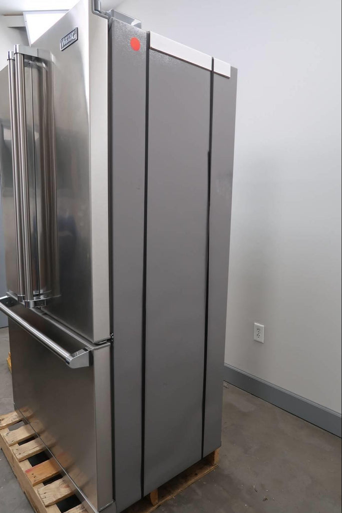 Viking 3 Series '20 36" 22.1 Cu.Ft LED French-Door Refrigerator *RVRF3361SS