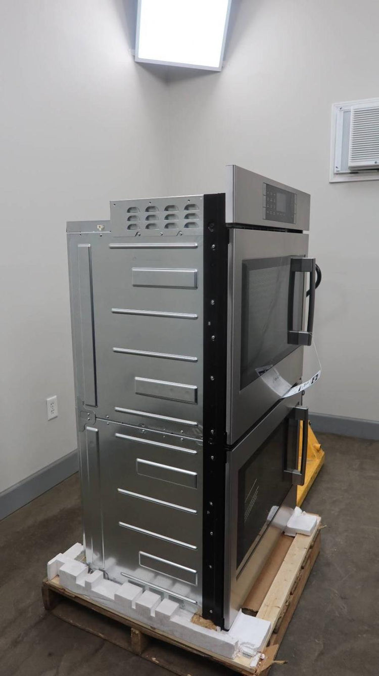 Bosch Benchmark 30" 14 Modes Double Electric Wall Oven HBLP651UC