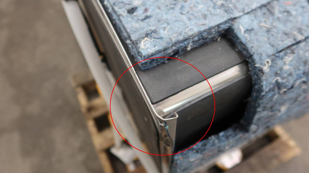 Bosch 300 Series 24" SS 3rd Rack 44 dBA Fully Integrated Dishwasher SHSM63W55N