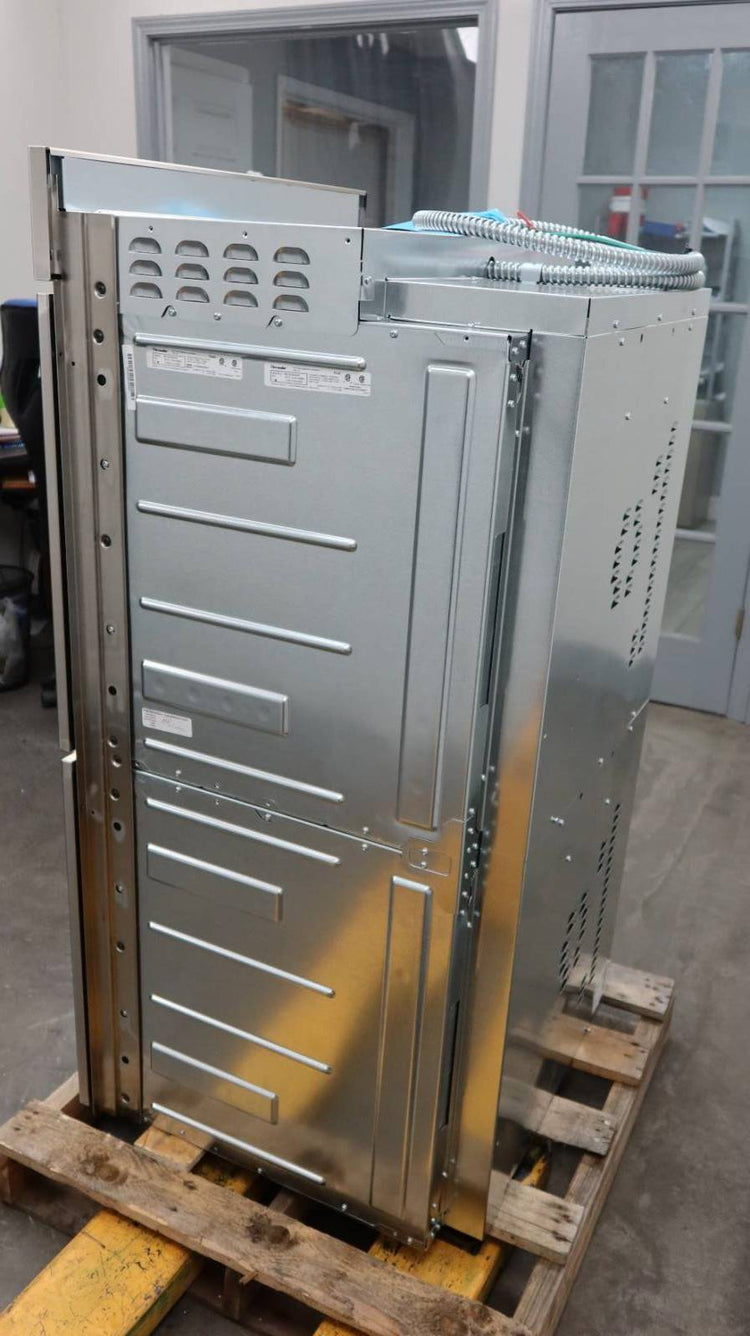 Thermador Masterpiece 30" HomeConnect 13 Modes SoftClose DoubleWall Oven ME302WS