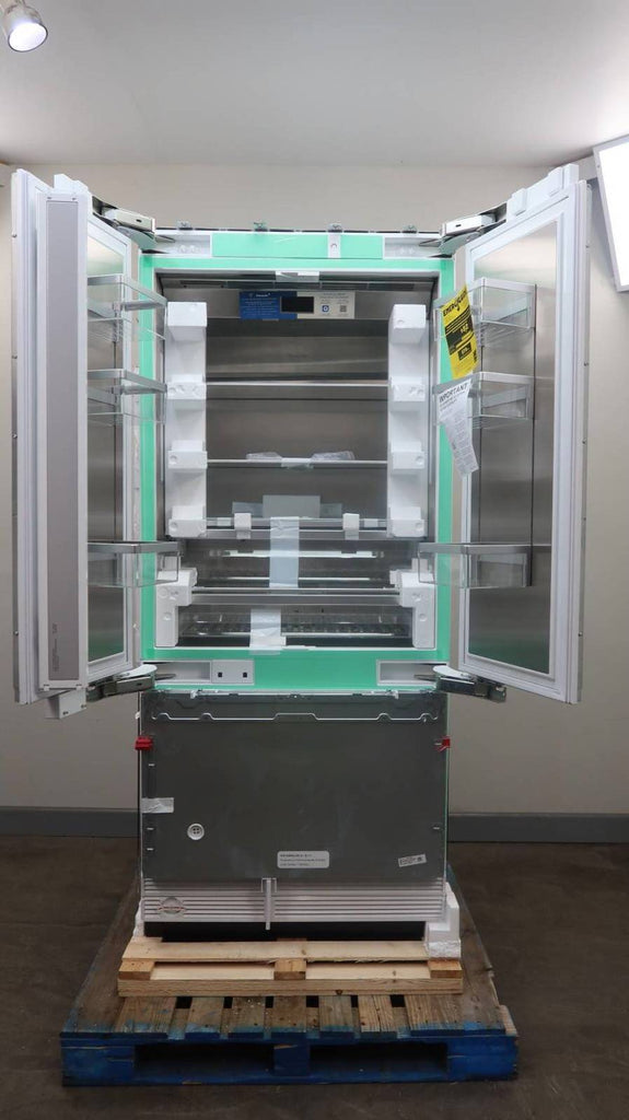 NIB Thermador Freedom Collect 36" 19.4 cu.ft French Door Refrigerator T36IT905NP