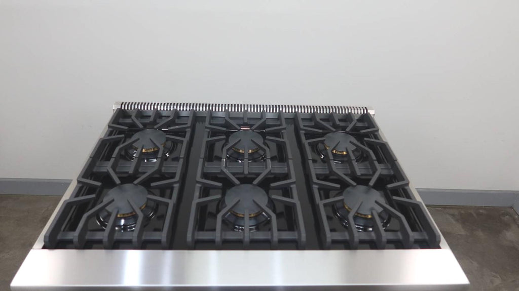 Viking '17 36" 5 Series 6 VSH™ Burner System Pro-Style Gas Range VGR5366BSS