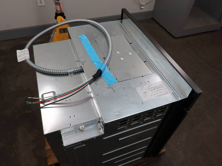 Bosch 30" Smart Single Electric Black Stainless 800 Series Wall Oven HBL8443UC