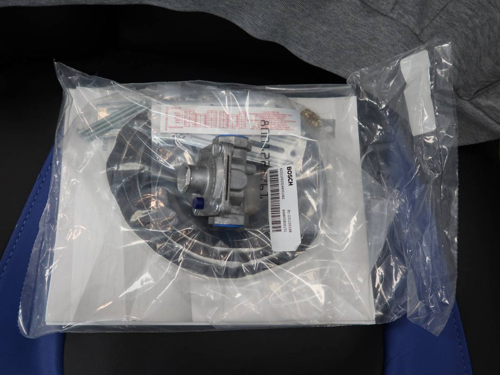 Bosch 30" 5 Sealed Burners Dual-Ring Power 800 Series Gas Cooktop NGM8058UC