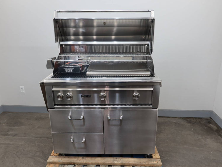 Lynx Professional Grill Series 42" 1 Trident Burner Freestanding Grill L42TRFLP
