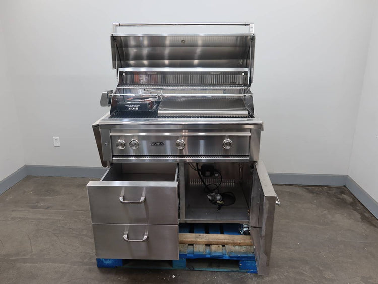 Lynx Professional Grill Series 42" 1 Trident Burner Freestanding Grill L42TRFLP