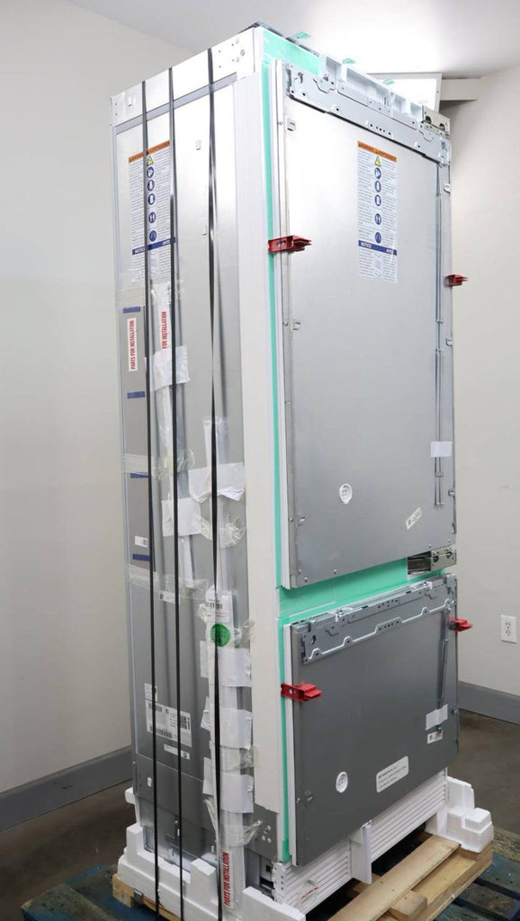 Bosch 30" Built-In Bottom Mount Benchmark Series Smart Refrigerator B30IB905SP