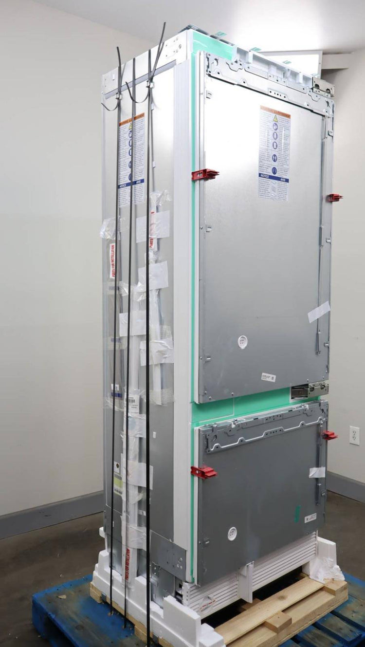 Bosch Benchmark Series 30" Built-In Bottom Mount Smart Refrigerator B30IB905SP