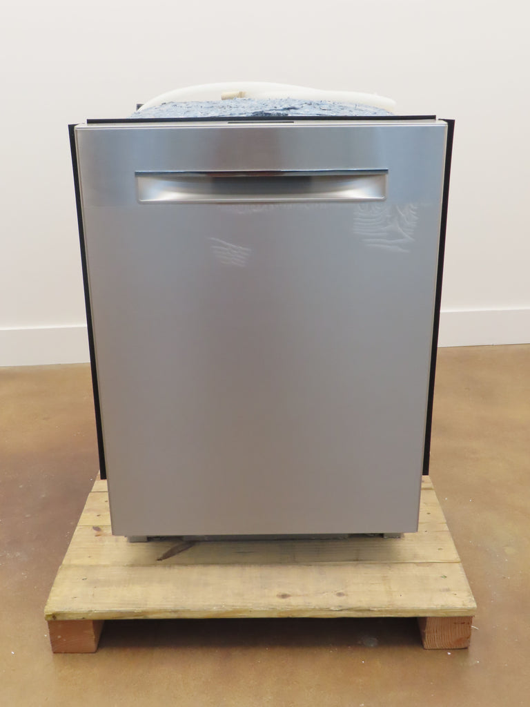 Bosch 800 Series SHPM88Z75N 24" 40 dBA Crystal Dry Intergerated Dishwasher