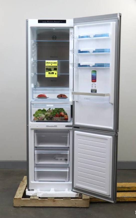 Bosch 24" Freestanding 500 Series Bottom Freezer Smart Refrigerator B24CB50ESS