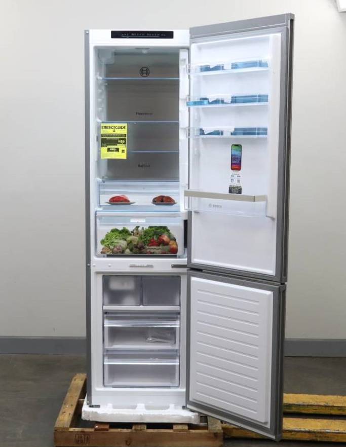 Bosch 800 Series 24" Freestanding Bottom Freezer Smart Refrigerator B24CB80ESS