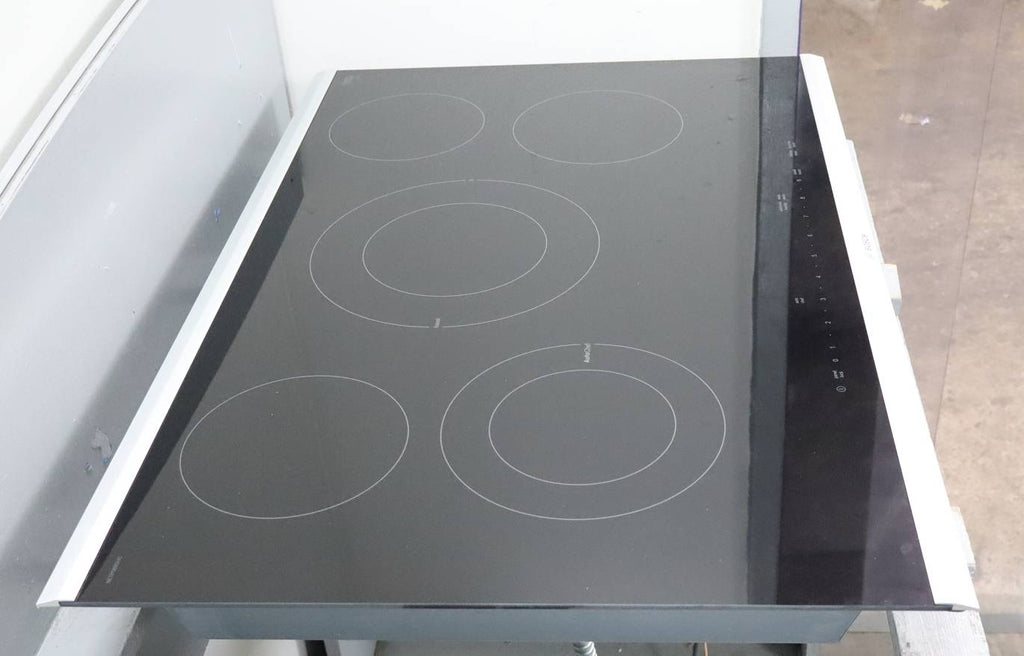 Bosch 30" 5 Element Ceramic Surface Electric Benchmark Series Cooktop NETP069SUC