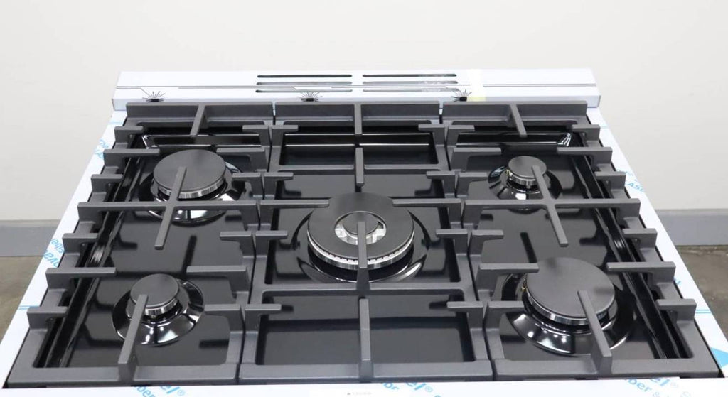 Bosch 800 Series 800 Series 30" 5 Burner 3.6 Freestanding Gas Range HGS8055UC