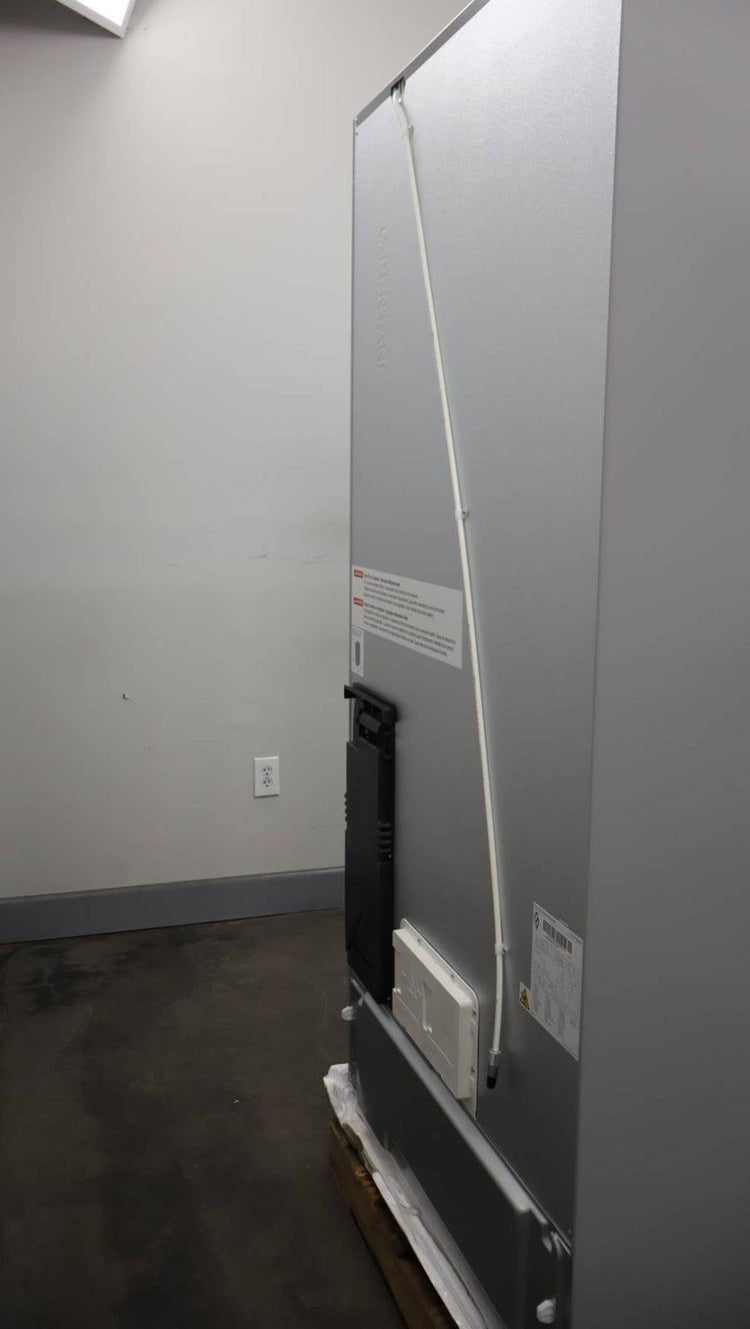 Bosch 800 Series 36" 20.5 Cu. Ft 4 French Door Smart SS Refrigerator B36CL81ENG