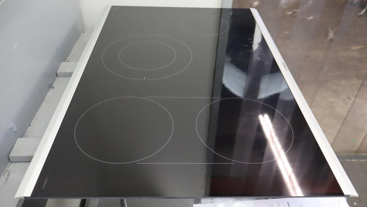 Bosch 30 Inch smoothtop 4 Elements Electric 800 Series Cooktop NET8069SUC