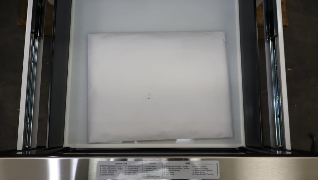 Bosch 24" SS Touch Control 950W Built-in 800 Series Microwave Drawer HMD8451UC