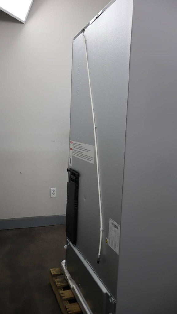 Bosch 36" 20.5 Cu. Ft 4 French Door Smart SS 800 Series Refrigerator B36CL81ENG