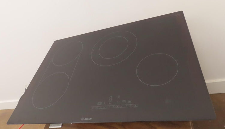 Bosch 800 Series NET8069UC 30" Electric Cooktop With a Full Manufacturer Waranty