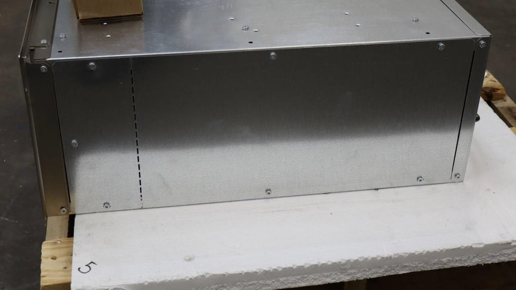 Thermador 30" PR 450 W heater 2.2 Cu.Ft Automatic Shut-Off Warming Drawer WD30WC