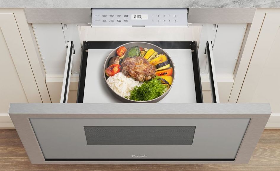 Thermador Masterpiece Professional Series MD30BS 30" Built-In Microwave Pictures