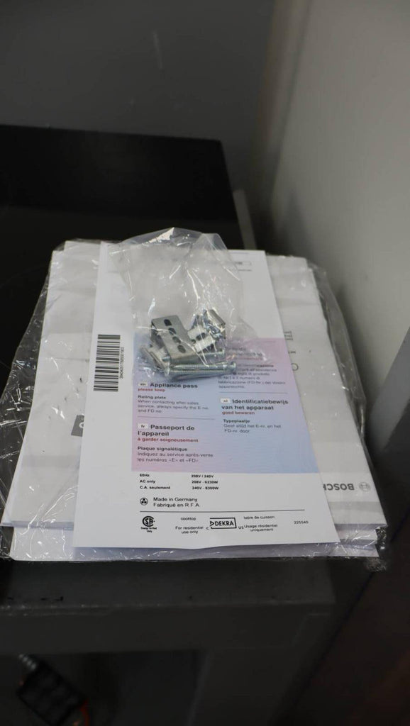 Bosch 30" 800 Series Ceramic Glass 4 Element BLK Electric Cooktop NET8069UC