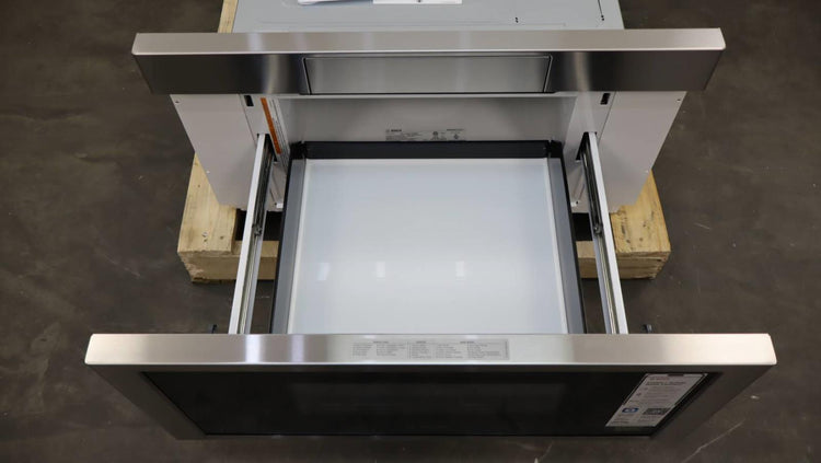 Bosch 800 Series 30" Tilt Display 1.2 Cu.Ft. Smart Microwave Drawer HMD8054UC