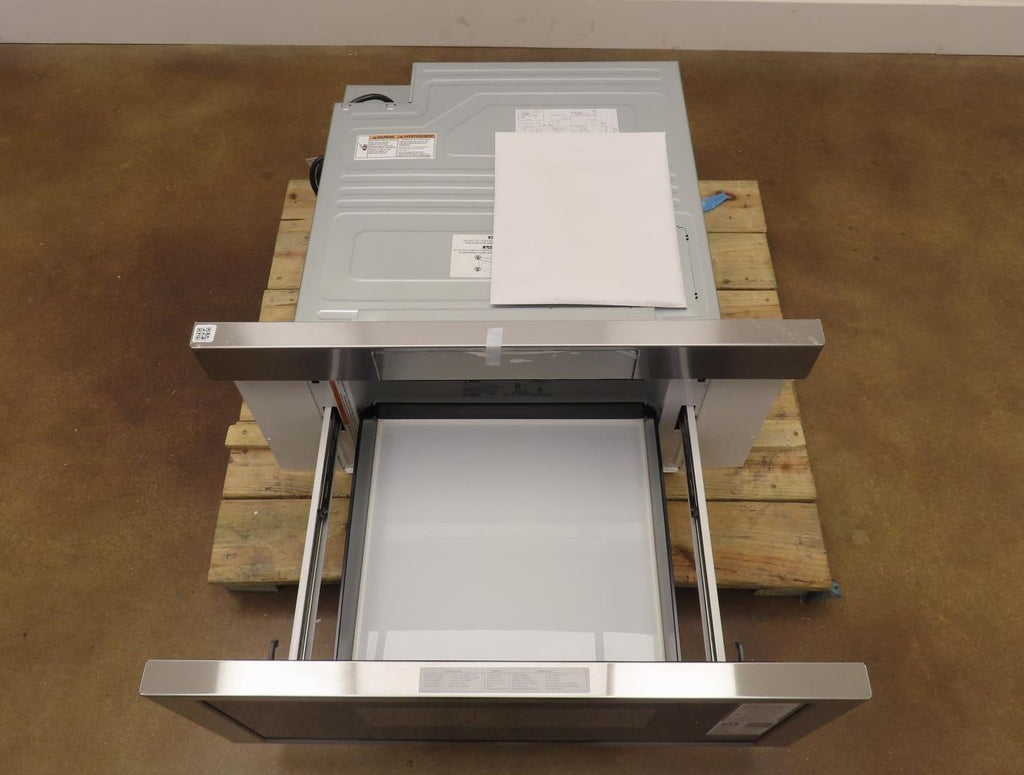 Bosch 800 Series HMD8054UC 30" Tilt Display 1.2 CuFt Smart Microwave Drawer Pics