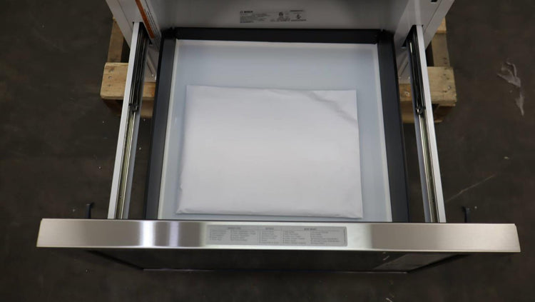 Bosch 24" 800 Series 1.2 Cu.Ft. Cap 950 Watt Smart Microwave Drawer HMD8454UC