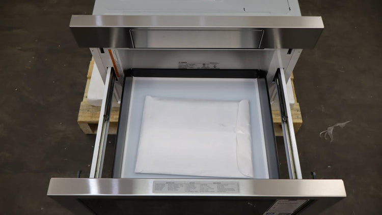 Bosch 800 Series 24" 1.2 Cu.Ft. Cap 950 Watt Smart Microwave Drawer HMD8454UC