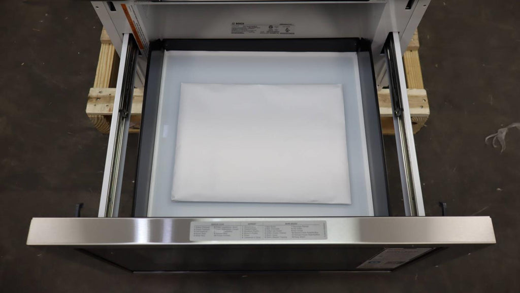 Bosch 800 Series HMD8454UC 24" 1.2 CuFt. Cap 950 Watt Smart Microwave Drawer Pic