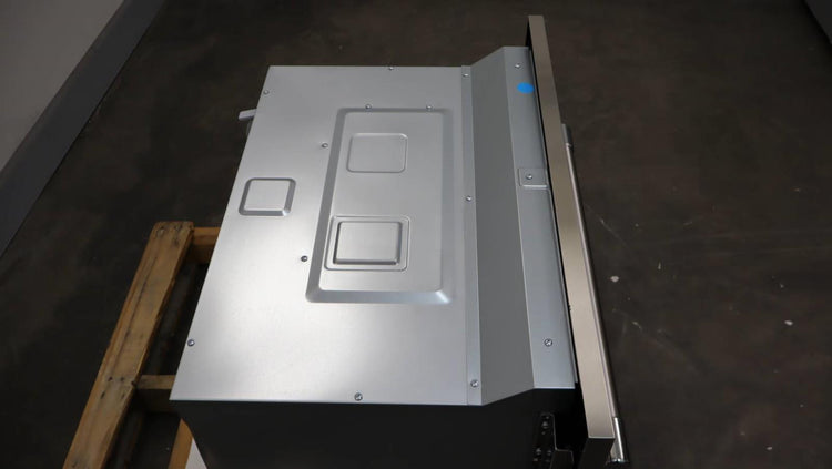 Thermador 30" SS 950w 1.6 Cu. Ft. Built In Professional Series Microwave MB30WP