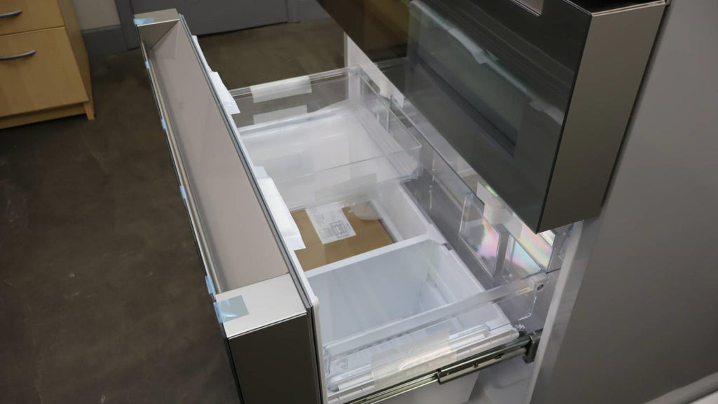 Bosch 36" 20.5 Cu. Ft 800 Series 4 French Door Smart SS Refrigerator B36CL81ENG