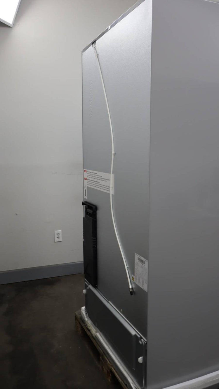 Bosch 36" 800 Series 20.5 Cu. Ft 4 French Door Smart SS Refrigerator B36CL81ENG