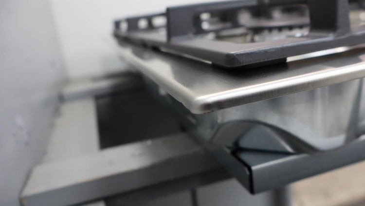 Bosch 30" 5 Sealed Burners 800 Series Stainless Built-In Gas Cooktop NGM8059UC