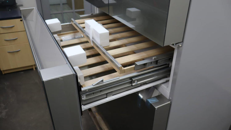 Bosch 36" 20.5 Cu. Ft 800 Series 4 French Door Smart SS Refrigerator B36CL81ENG
