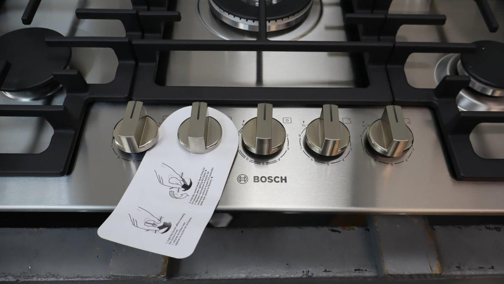 Bosch 30" 800 Series Sealed Burners Stainless Built-In Gas Cooktop NGM8059UC