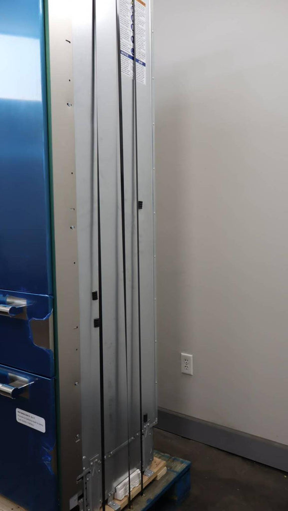 Thermador Freedom Collect 42" 4-Door French Door Smart Refrigerator T42BT120NS