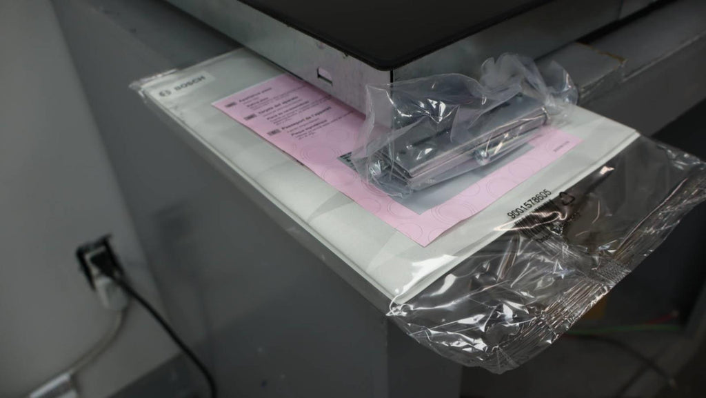 Bosch Black 30" 500 Series Electric Smoothtop Induction Cooktop NIT5060UC