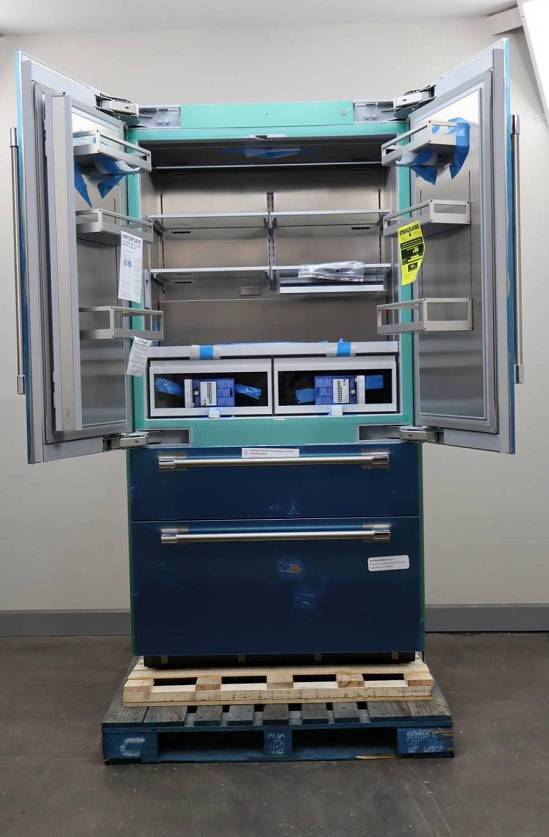 Thermador 42" 4-Door French Door Smart Freedom Collect Refrigerator T42BT120NS