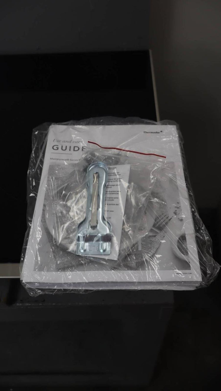 Thermador 36" Masterpiece Series 5 Elements Electric BLK Cooktop CET366YB